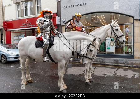 Die Kate Kennedy-Prozession, eine jährliche Veranstaltung in St. Andrews, Schottland, Großbritannien, mit einer Parade kostümierter Charaktere. Stockfoto