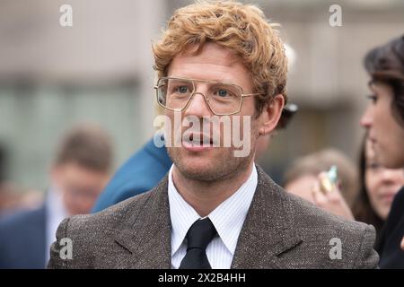 London, Großbritannien. April 2024. Im Bild: James Norton nimmt an den Olivier Awards 2024 in der Royal Albert Hall Teil. Quelle: Justin Ng/Alamy Stockfoto