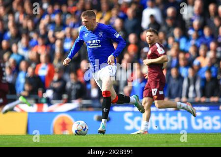 Glasgow, Schottland. 21. April 2024; Hampden Park, Glasgow, Schottland: Halbfinale des Scottish Cup Football, Rangers versus Heart of Midlothian; John Lundstram von Rangers Credit: Action Plus Sports Images/Alamy Live News Stockfoto