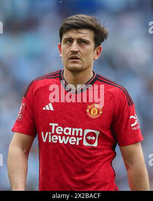 London, Großbritannien. April 2024. Harry Maguire von Manchester United, während des Emirates FA Cup Halbfinalspiels Coventry City gegen Manchester United im Wembley Stadium, London, Vereinigtes Königreich, 21. April 2024 (Foto: Gareth Evans/News Images) in London, Vereinigtes Königreich am 21. April 2024. (Foto: Gareth Evans/News Images/SIPA USA) Credit: SIPA USA/Alamy Live News Stockfoto