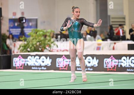 Jesolo, Italien. April 2024. Angela Andreoli (ITA) Floor während des Kunstturns - Trofeo di Jesolo, Gymnastik in Jesolo, Italien, 21. April 2024 Credit: Unabhängige Fotoagentur/Alamy Live News Stockfoto