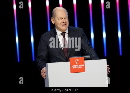 Hannover, Deutschland. April 2024. Bundeskanzler Olaf Scholz (SPD) spricht bei der Eröffnungsfeier der Hannover Messe im Hannover Congress Centrum (HCC). Quelle: Michael Matthey/dpa/Alamy Live News Stockfoto