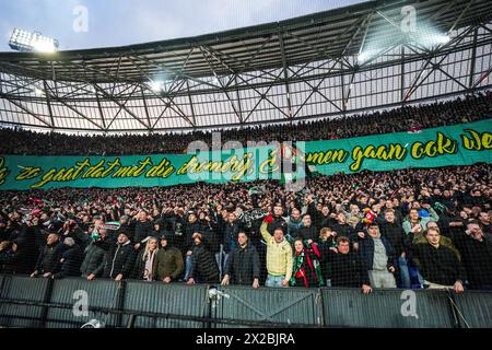 Rotterdam, Niederlande. April 2024. Rotterdam - Feyenoord Fans beim KNVB Cup Finale/KNVB Bekerfinale zwischen Feyenoord und NEC im Stadion Feijenoord de Kuip am 21. April 2024 in Rotterdam, Niederlande. Credit: Box to Box Pictures/Alamy Live News Stockfoto