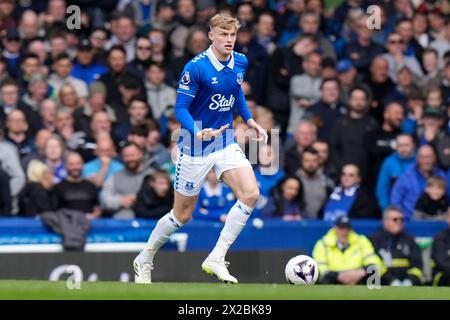 Liverpool, Großbritannien. April 2024. Jarrad Branthwaite von Everton Gesten während des Premier League-Spiels Everton gegen Nottingham Forest im Goodison Park, Liverpool, Vereinigtes Königreich, 21. April 2024 (Foto: Steve Flynn/News Images) in Liverpool, Vereinigtes Königreich am 21. April 2024. (Foto: Steve Flynn/News Images/SIPA USA) Credit: SIPA USA/Alamy Live News Stockfoto