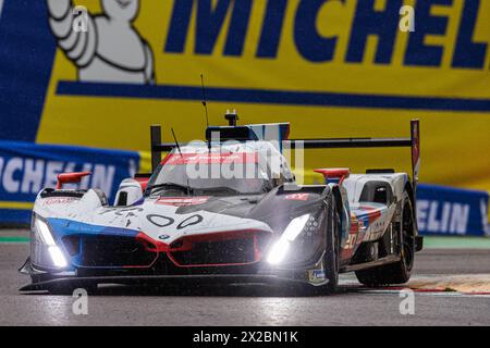 20 VAN DER LINDE Sheldon (zaf), FRIJNS Robin (nld), RAST René (ger), BMW M Team WRT, BMW Hybrid V8 #20, Hypercar, Action während der 6 Stunden von Imola 2024, 2. Runde der FIA Langstrecken-Weltmeisterschaft 2024, vom 18. Bis 21. April, 2024 auf dem Autodromo Internazionale Enzo e Dino Ferrari in Imola, Italien - Foto Clément Luck/DPPI Credit: DPPI Media/Alamy Live News Stockfoto