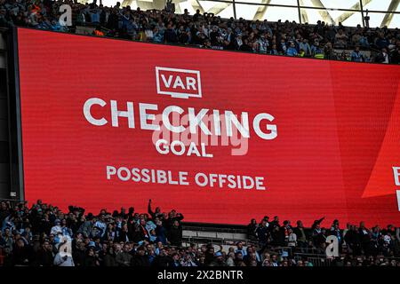 Wembley Stadium, London, Großbritannien. April 2024. FA Cup Halbfinale Fußball, Coventry City gegen Manchester United; die Botschaft, die den Coventry Fans als viertes Tor das Herz schmerzte, wurde in Extra Time Credit: Action Plus Sports/Alamy Live News abseits gesetzt Stockfoto