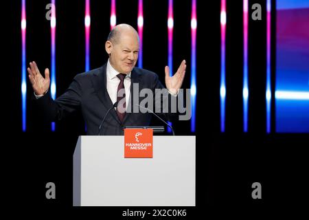 Hannover, Deutschland. April 2024. Bundeskanzler Olaf Scholz (SPD) spricht bei der Eröffnungsfeier der Hannover Messe im Hannover Congress Centrum (HCC). Quelle: Michael Matthey/dpa/Alamy Live News Stockfoto