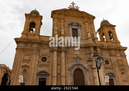 Parrocchia San Tommaso di Canterbury Chiesa Madre Kirche in Marsala in Italien Stockfoto