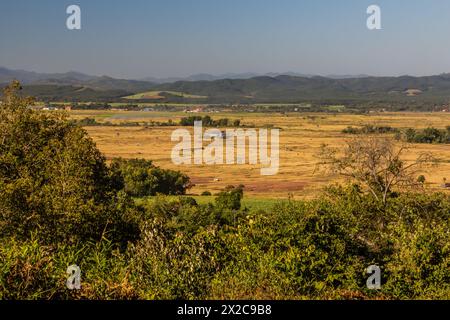 Blick auf die ländliche Landschaft in der Nähe von Muang Sing, Laos Stockfoto