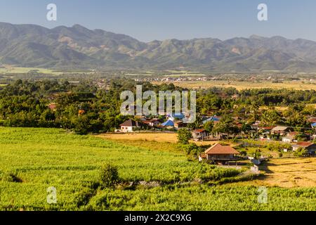 Blick auf die ländliche Landschaft in der Nähe von Muang Sing, Laos Stockfoto