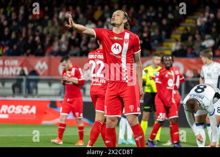 Monza, Italien. April 2024. Mailand Djuric in Aktion während des Fußballspiels der Serie A zwischen AC Monza und Atalanta BC im U-Power Stadium in Monza, Italien, am 21. april 2024 Credit: Mairo Cinquetti/Alamy Live News Stockfoto