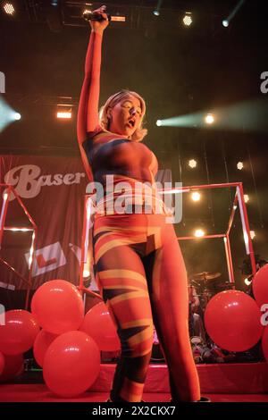 Caity Baser spielte ihre still Learning Tour in ihrer ausverkauften Londoner Show im Eventim Apollo, 19./04/24 Stockfoto