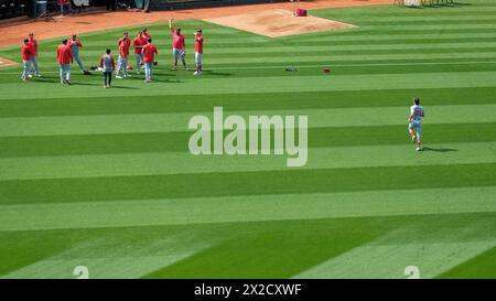 PREGAME Stretching warm Up für die St. Louis Cardinals Baseballteam vor einem Spiel gegen die Oakland AS; Ricky Henderson Field im Oakland Coliseum. Stockfoto