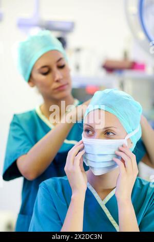 Chirurg, Chirurgie, Operationssaal, Onkologikoa Hospital, Onkologisches Institut, Fallzentrum für Prävention, Diagnose und Behandlung von Krebs, Donostia, S. Stockfoto