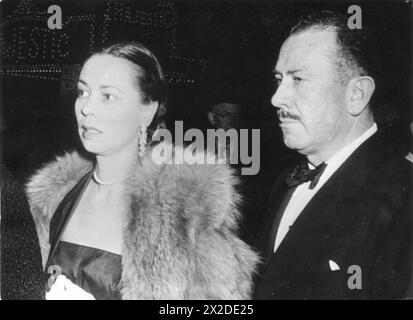 Steinbeck, John Ernst, 27.2.1902 - 20.12.1968, amerikanische Schriftstellerin, mit Ehefrau Elaine, ANFANG DER 1950ER JAHRE, ADDITIONAL-RIGHTS-CLEARANCE-INFO-NOT-AVAILABLE Stockfoto