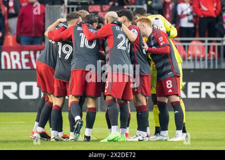 Toronto, Kanada. April 2024. Die Spieler des Toronto FC treffen sich vor dem MLS-Spiel zwischen Toronto FC und New England Revolution auf dem BMO Field in Toronto. Das Spiel endete 1-0 Credit: SOPA Images Limited/Alamy Live News Stockfoto