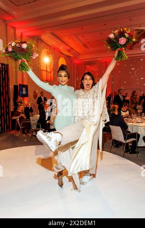 Gala - Felix Burda Award Verona Pooth und Elena Uhlig bei der Felix Burda Award Gala im Hotel Adlon Kempinskil am 21.04.2024 in Berlin. *** Gala Felix Burda Award Verona Pooth und Elena Uhlig bei der Felix Burda Award Gala im Hotel Adlon Kempinskil am 21 04 2024 in Berlin Copyright: XEventpressxKochanx Stockfoto