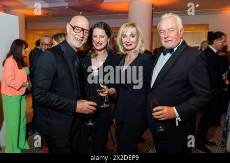 Gala - Felix Burda Award Simon Licht, Tina Rottensteiner, Annette Marberth-Kubick und Wolfgang Kubicki bei der Felix Burda Award Gala im Hotel Adlon Kempinskil am 21.04.2024 in Berlin. *** Felix Burda Award Gala Simon Licht, Tina Rottensteiner, Annette Marberth Kubick und Wolfgang Kubicki bei der Felix Burda Award Gala im Hotel Adlon Kempinskil am 21. April 2024 in Berlin Copyright: XEventpressxKochanx Stockfoto