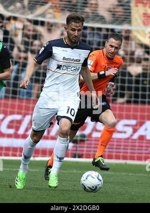 Reggio Emilia, Italien. April 2024. Foto Gianni Santandrea/LaPresse 20. April 2024. Reggio Emilia, Italia - Sport, calcio - Sassuolo vs Lecce - Campionato di calcio Serie A Tim 2023/2024 - Stadio Mapei. Nella Foto: OudinPhoto Gianni Santandrea/LaPresse 20. April 2024. Reggio Emilia, Italien - Sport, Fußball - Sassuolo vs Lecce - Serie A Tim 2023/2024 Fußballmeisterschaft - Mapei Stadium. Im Bild: Oudin Credit: LaPresse/Alamy Live News Stockfoto