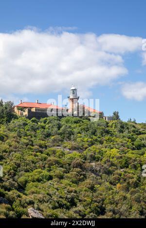 Barrenjoey Lighthouse, eine in Betrieb befindliche Lichtstation aus dem 19. Jahrhundert auf der Landzunge Barrenjoey, Palm Beach, Ku-Ring Gai Chase National Park, Sydney, Australien Stockfoto