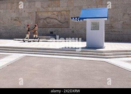 Die Wachablösung am Grab des unbekannten Soldaten, Athen, Griechenland, Europa Stockfoto