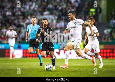 Lissabon, Portugal. April 2024. Paulinho von Sporting CP im Spiel zwischen Sporting CP und Vitoria SC im Estadio Jose Alvalade. (Endnote: Sporting CP 3 - 0 Vitoria SC) (Foto: Henrique Casinhas/SOPA Images/SIPA USA) Credit: SIPA USA/Alamy Live News Stockfoto