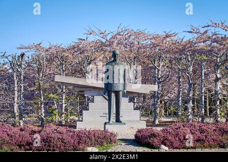 Statue oder Denkmal von Kong Frederik den 9'ende (dänischer König Frederik IX.) im Langelinieparken (Langelinie Park oder Garten) in Kopenhagen, Dänemark Stockfoto