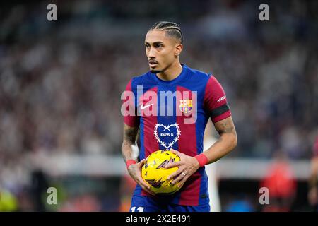 Raphinha vom FC Barcelona während des Fußballspiels La Liga zwischen Real Madrid und FC Barcelona am 21. April 2024 im Santiago Bernabeu Stadion in Madrid Stockfoto