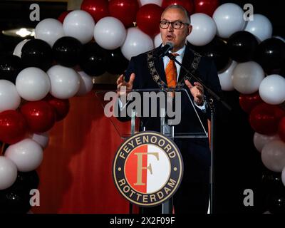 Rotterdam, Niederlande. April 2024. Rotterdam - Bürgermeister Ahmed Aboutaleb von Rotterdam während der offiziellen KNVB Cup-Sieger/KNVB Bekerwinnaars-Feier am 22. April 2024 in Rotterdam, Niederlande. Credit: Box to Box Pictures/Alamy Live News Stockfoto