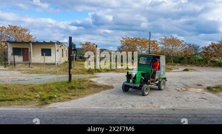 Alter rustikaler Traktor, Matanzas, Kuba Stockfoto