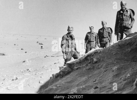 DIE POLNISCHE ARMEE BEI DER BELAGERUNG VON TOBRUK, 1941 – Truppen der Polnischen unabhängigen Karpaten-Brigade in Tobruk, Oktober 1941 polnische Armee, polnische Streitkräfte im Westen, unabhängige Karpaten-Brigade, Ratten von Tobruk Stockfoto