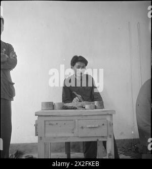 Schwarzweißfoto von Cecil Beaton, aufgenommen während seiner Reise durch Indien, Burma und China von 1943 bis 1944. Stockfoto