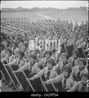 Ein Schwarzweiß-Negativfoto von Cecil Beaton während einer Reise durch Indien, Burma und China zwischen 1943 und 1944. Stockfoto