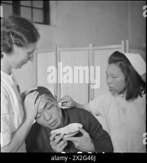 Schwarz-weiß-negativ von Cecil Beaton von seiner Reise durch Indien, Birma und China 1943-1944, in der er Landschaften, kulturelle Szenen, und das tägliche Leben. Stockfoto