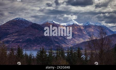 Die fünf Schwestern von Kintail in den Highlands Schottlands Stockfoto