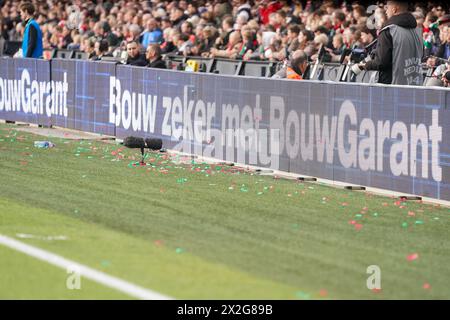 Rotterdam, Niederlande. April 2024. ROTTERDAM, NIEDERLANDE - 21. APRIL: Bouwgarant Werbespot Boarding während des TOTO KNVB Cup Endspiels zwischen Feyenoord und NEC im Stadion Feyenoord am 21. April 2024 in Rotterdam, Niederlande. (Foto von Joris Verwijst/Orange Pictures) Credit: Orange Pics BV/Alamy Live News Stockfoto
