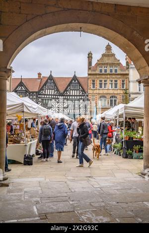 Shrewsbury Freiluftmarkt, Old Market Hall, Shrewsbury, Shropshire, Großbritannien Stockfoto