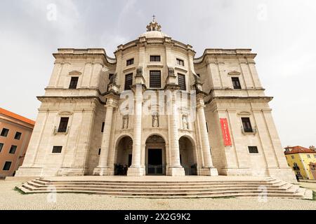 Die Kirche Santa Engrácia (Igreja de Santa Engrácia) ist ein Denkmal aus dem 17. Jahrhundert in Lissabon, Portugal. Ursprünglich eine Kirche, wurde sie in Th umgebaut Stockfoto