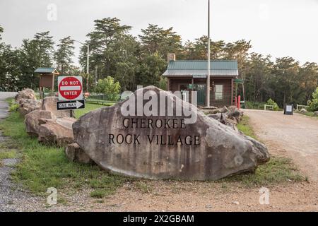 Blick auf den Weiss Lake vom Cheyene Rock Village Park in der Nähe von Leesburg, Alabama Stockfoto