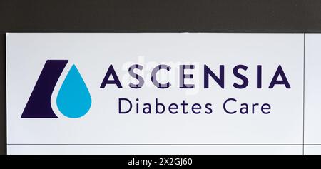 Basel, Schweiz - 20. April 2024: Ascensia Diabetes Care ist ein weltweit tätiges Unternehmen, das sich der Verbesserung des Lebens von Menschen mit Diabetes verschrieben hat Stockfoto