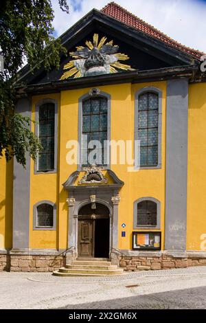 Suhler Innenstadt die evangelisch-lutherische Kirche St. Marien in Suhl in Thüringen wurde als ältestes Gotteshaus der Stadt zwischen 1487 und 1491 errichtet. Sie werden auch als Hauptkirche bezeichnet. Suhl . Thüringen Deutschland *** Stadtzentrum Suhls Evangelisch-Lutherische Kirche St. Maria in Suhl in Thüringen wurde zwischen 1487 und 1491 als älteste Kirche der Stadt erbaut und ist daher auch als Hauptkirche Suhl Thüringen bekannt Stockfoto