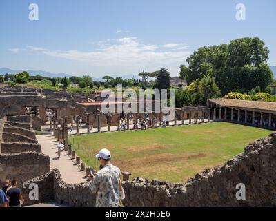 Der Arkadenhof der Gladiatoren, die Ruinen von Pompeji, Stockfoto