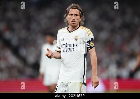 Madrid, Spanien. April 2024. Luka Modric von Real Madrid spielte am 21. April 2024 im Santiago Bernabeu Stadion in Madrid. (Foto: Bagu Blanco/PRESSINPHOTO) Credit: PRESSINPHOTO SPORTS AGENCY/Alamy Live News Stockfoto