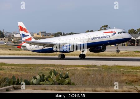 British Airways Airbus A321-231 (REG: G-EUXG) mit Flug BA2614 ab London Gatwick. Stockfoto