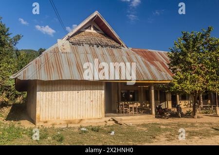 Schule im Dorf Namkhon in der Nähe von Luang Namtha, Laos Stockfoto