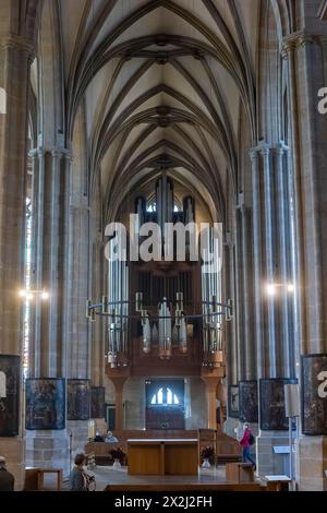 Die Hauptorgel wurde 1992 von der Potsdamer Firma Alexander Schuke erbaut, wobei einige der Haltestellen der Kirche wiederverwendet wurden Stockfoto