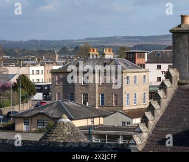 22. April 2024. Elgin, Moray, Schottland. Dies ist ein Blick vom Gipfel von Ladyhill auf das Highfield House in Northfield Terrace, Elgin. Diese Eigenschaft geht von Anfang an Stockfoto