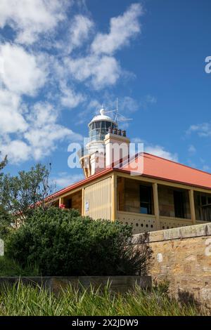 Barrenjoey Leuchtturm aus dem 19. Jahrhundert auf der Landzunge Barrenjoey, Palm Beach, Sydney, ist ein Leuchtturm in NSW, Australien Stockfoto
