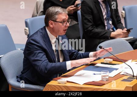 Aleksandar Vucic, Präsident Serbiens, spricht auf der Sitzung des Sicherheitsrates der Vereinten Nationen über die Lage im Kosovo am 22. April 2024 im Hauptquartier der Vereinten Nationen in New York Stockfoto