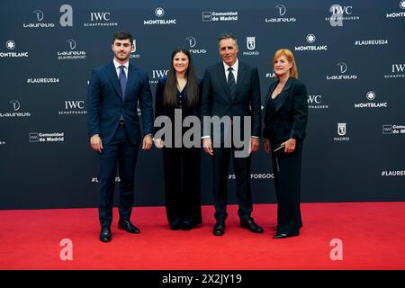 Madrid, Madrid, Spanien. April 2024. Miguel Indurain, Marisa Lopez de Goicoechea nimmt am 22. April 2024 in Madrid, Spanien, an den Laureus World Sports Awards Madrid 2024 Teil – Roter Teppich im Palacio de Cibeles (Foto: © Jack Abuin/ZUMA Press Wire) NUR ZUR REDAKTIONELLEN VERWENDUNG! Nicht für kommerzielle ZWECKE! Quelle: ZUMA Press, Inc./Alamy Live News Stockfoto
